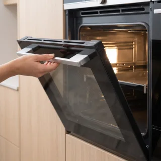 Type de porte : arbitrer sécurité thermique et budget
